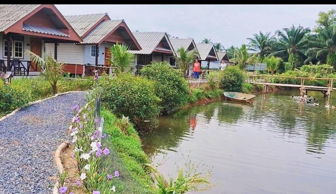 ปารมีฟาร์มสเตย์ Takuapa Esterno foto